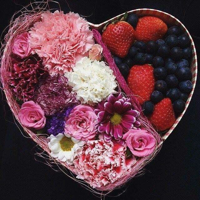 Sweetheart Bloom   Berry Box