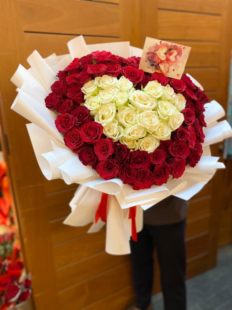 Red & Ivory Heart Rose Grande